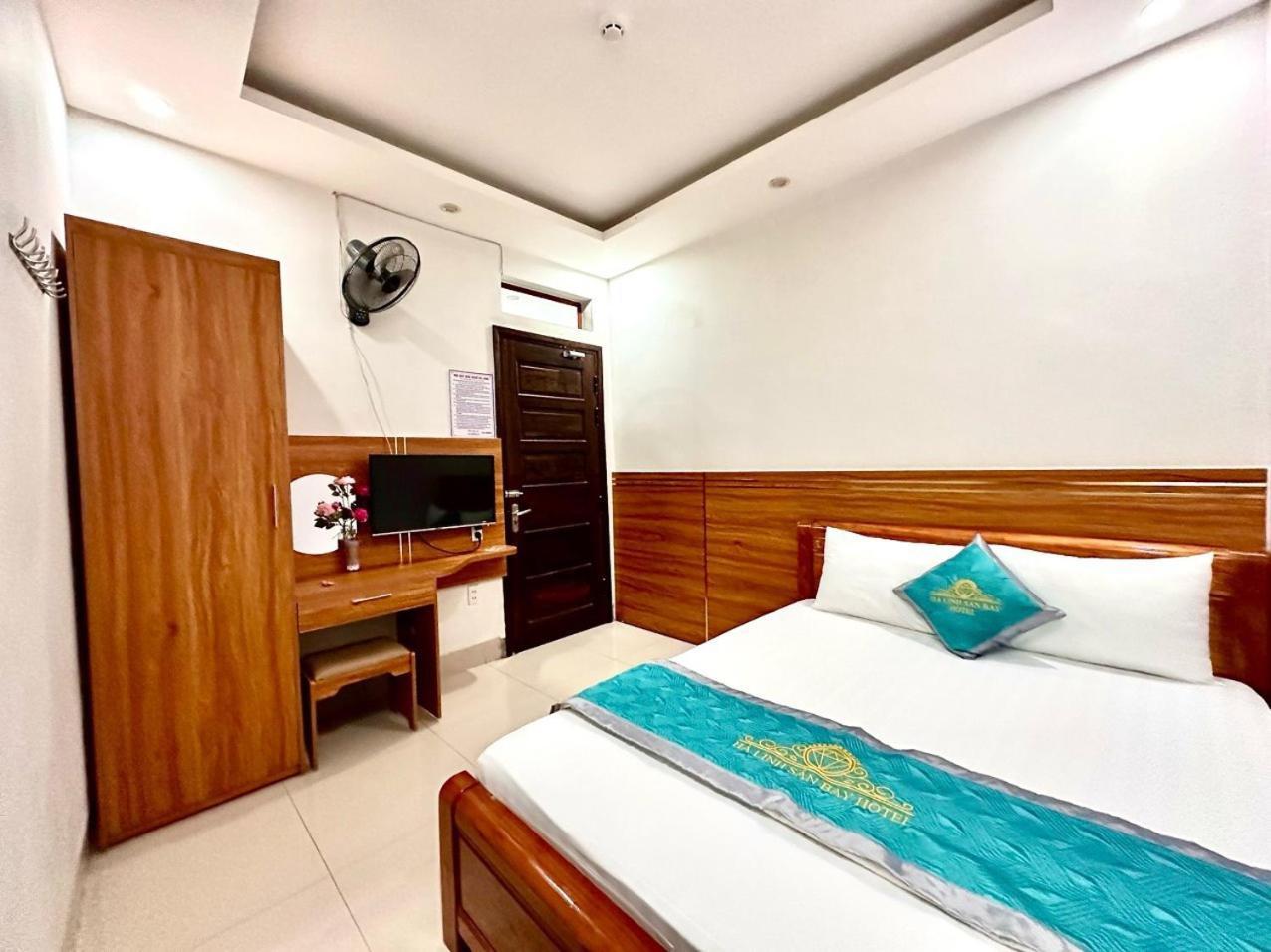 Ha Linh Hotel Db - By Bay Luxury Diện Biên Phủ 외부 사진